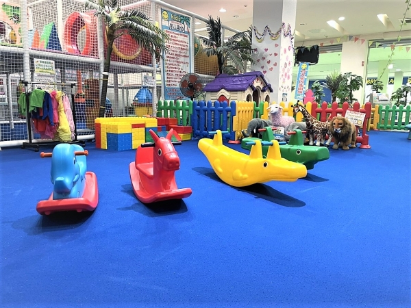 キッズユーエスランド札幌厚別店 親子の絆を育む室内遊園地キッズユーエスランド